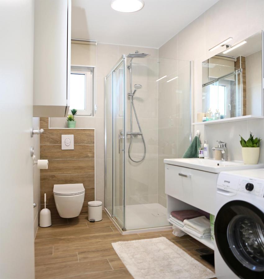 Appartement Gambi With Sea View *